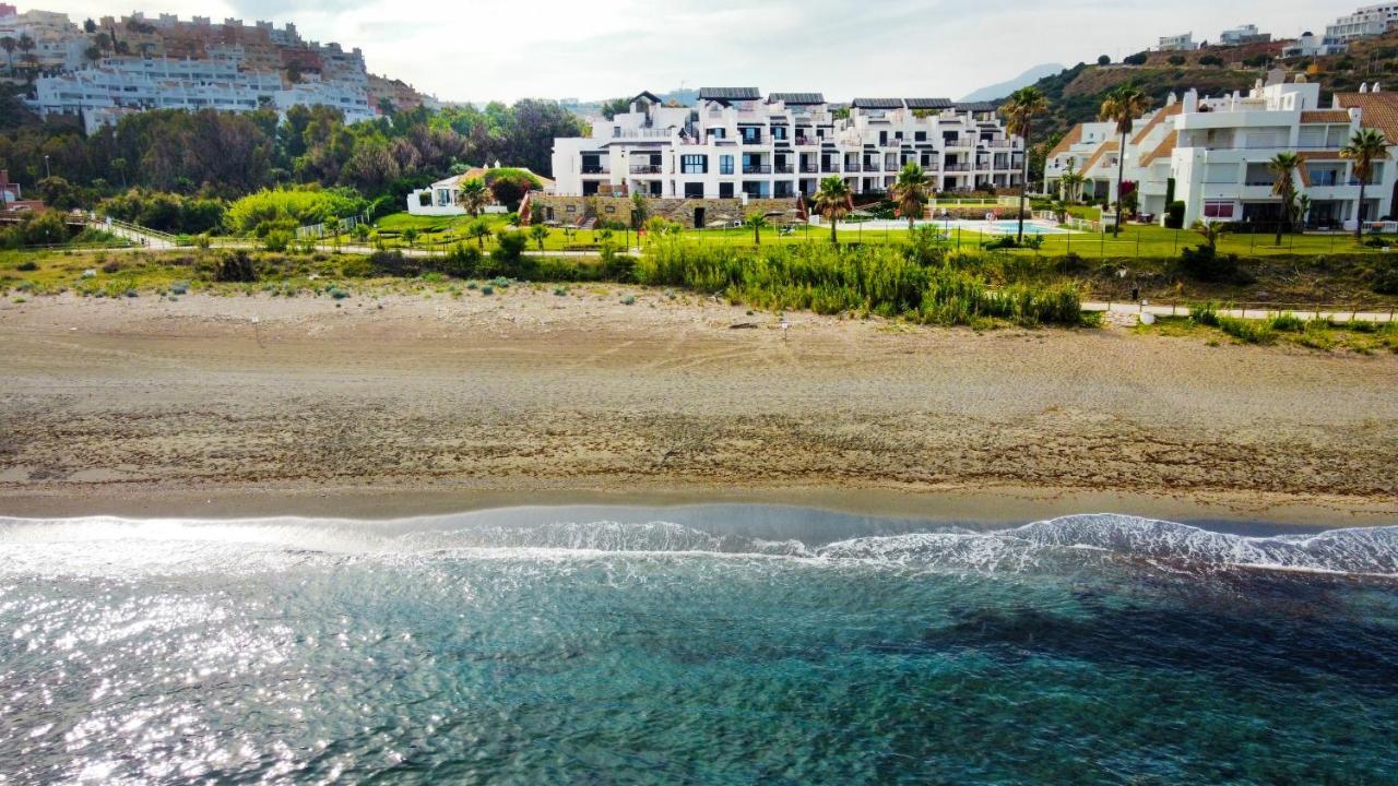 Exclusive Luxury Frontline Beach Penthouse Casares Del Mar - Estepona Exterior foto